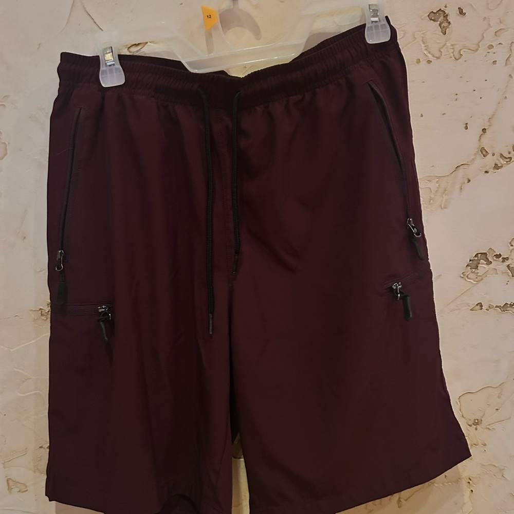Santiny Wine-Colored Quick Dry Shorts | 9” Inseam | Lightweight & Comfy Medium - Picture 4 of 9